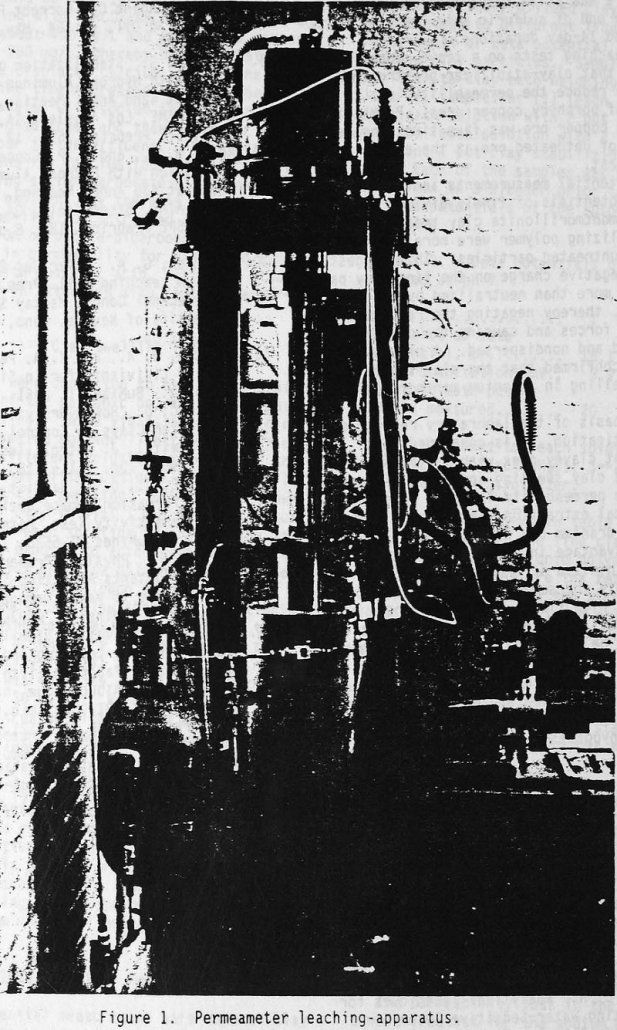 leaching permeameter apparatus