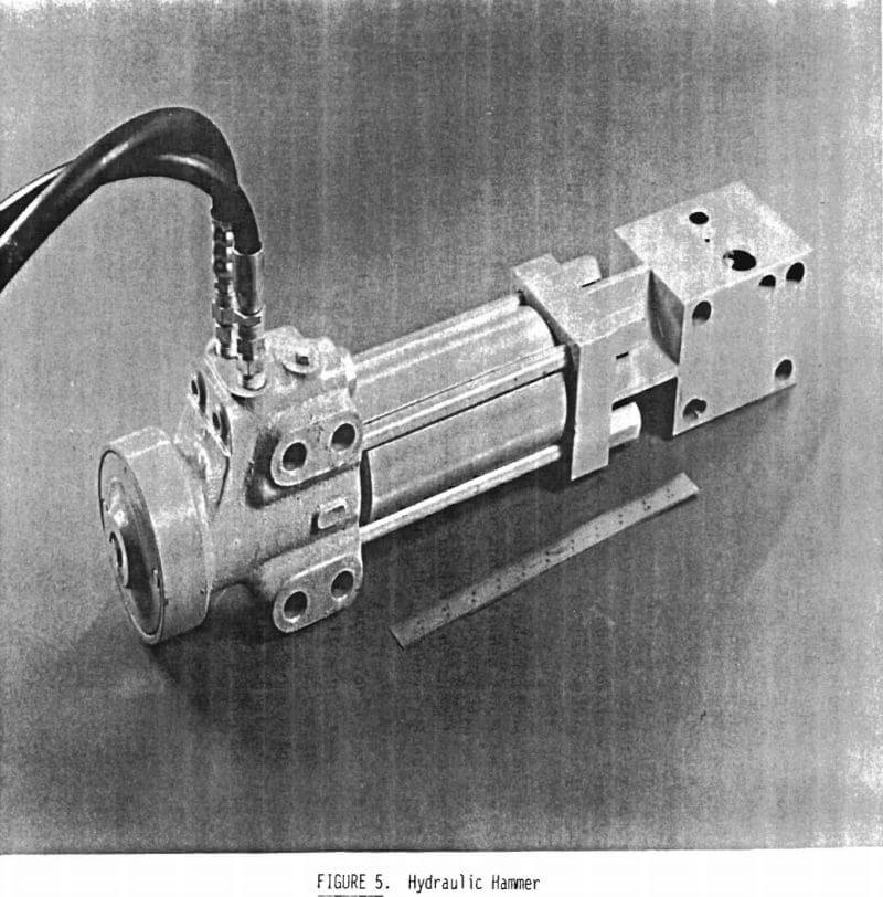 claw-hammer hydraulic hammer