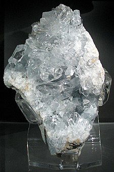 Celestite crystal crust.jpg