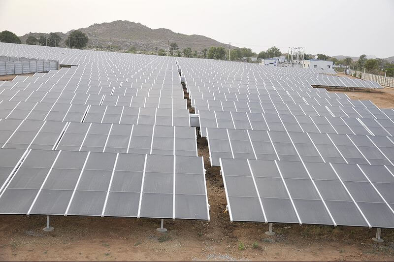 800px AstonField Solar plant