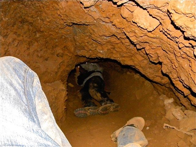 Artisana mine interior near Lows Creek Mpumalanga 01