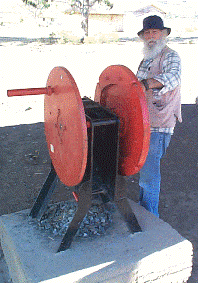 hand operated rock crusher