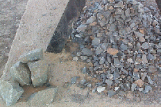 hand stone crushing